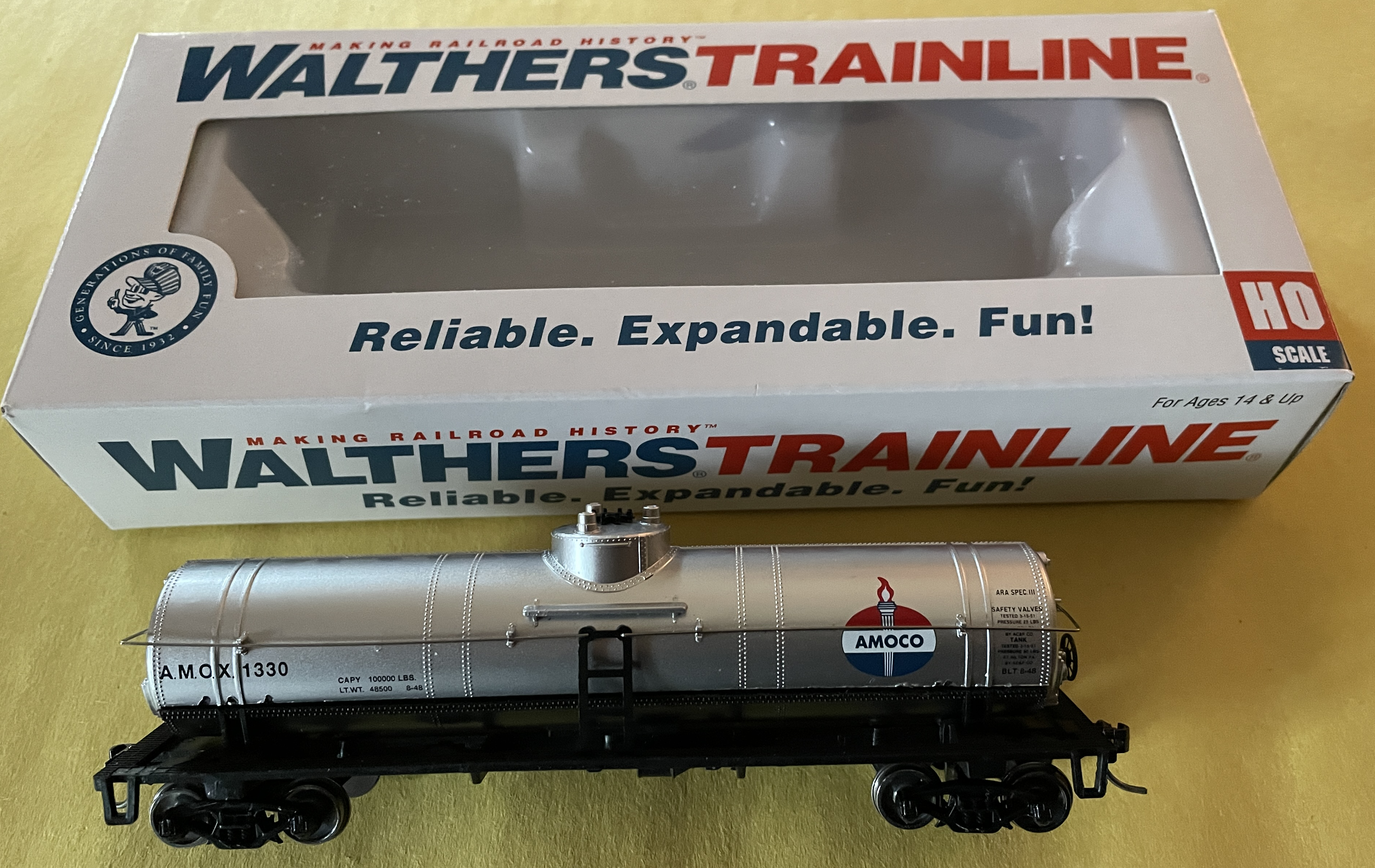 Walthers Trainline Tank Car